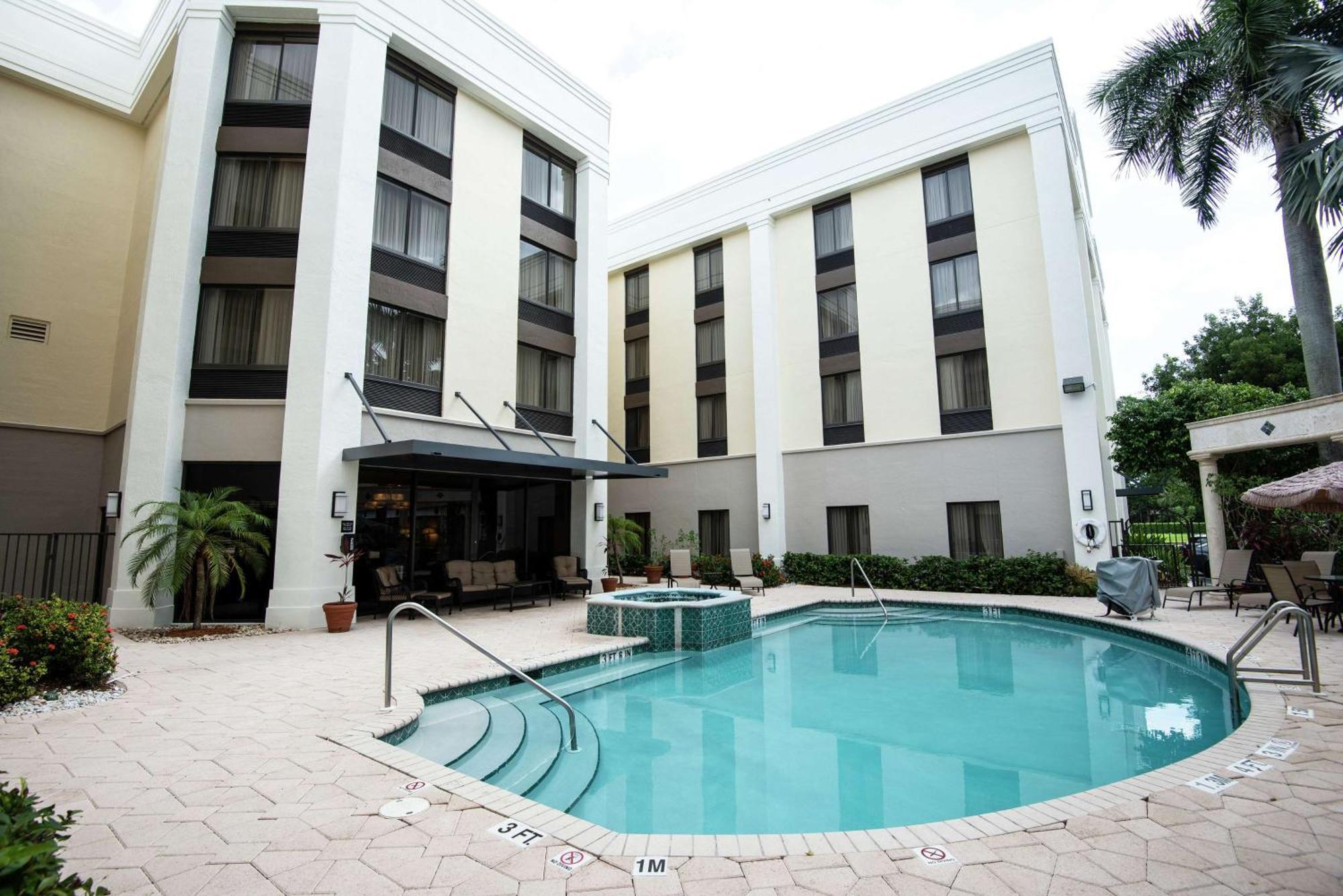 Hampton Inn Boca Raton Exteriör bild