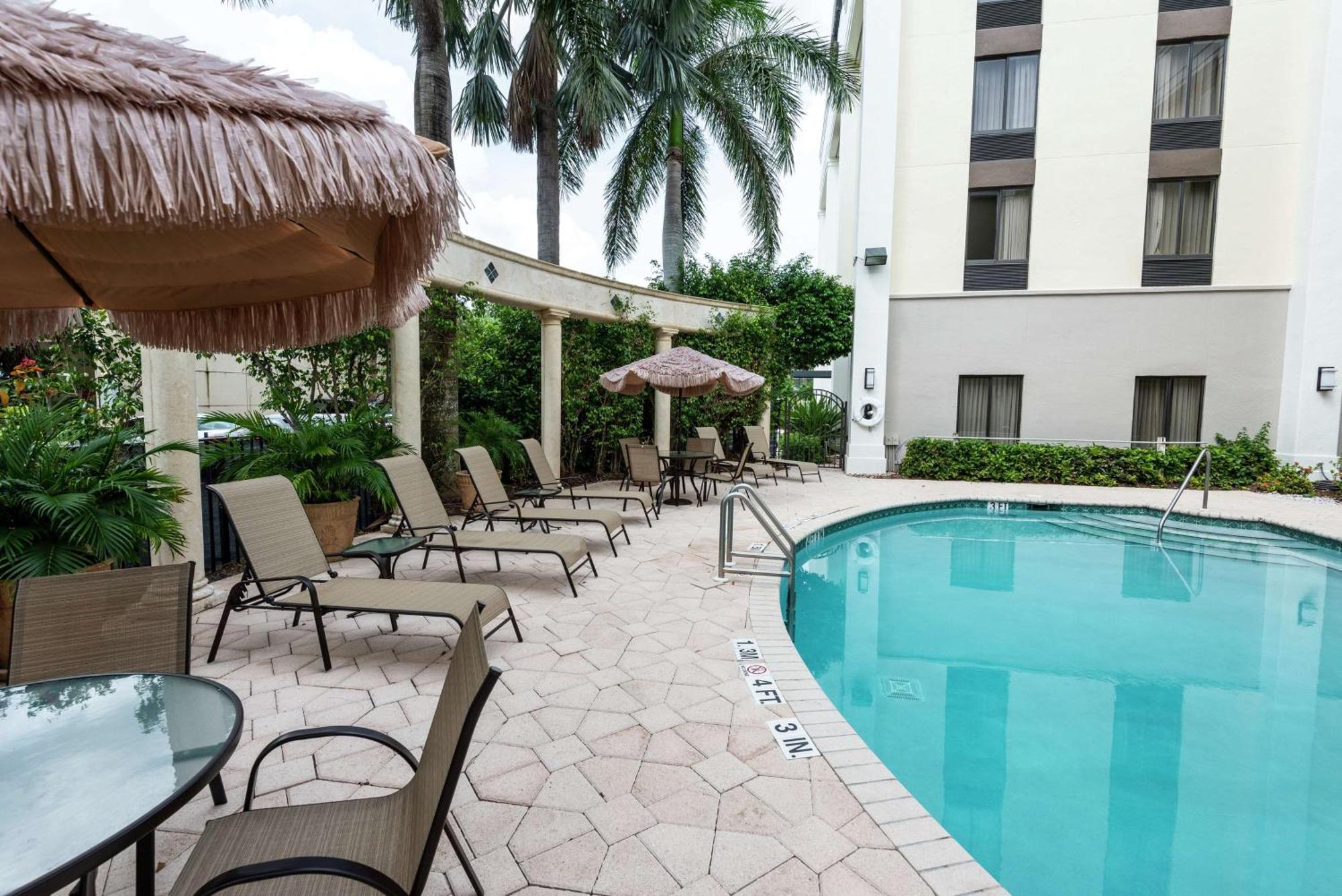 Hampton Inn Boca Raton Exteriör bild
