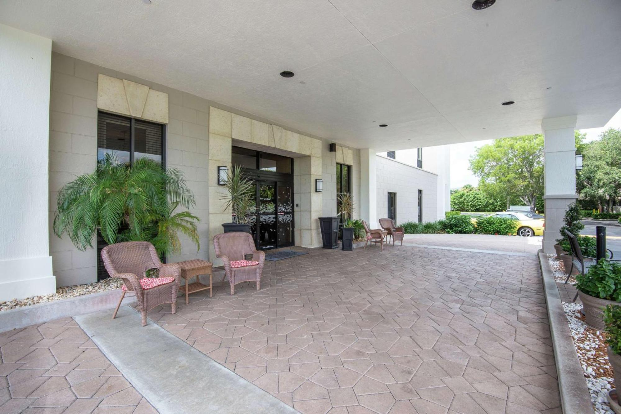 Hampton Inn Boca Raton Exteriör bild